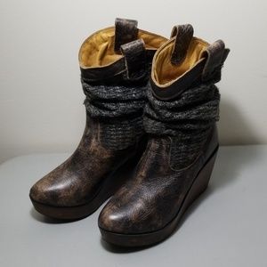 BED STU Bruges Distressed Leather Wedge Bootie 8